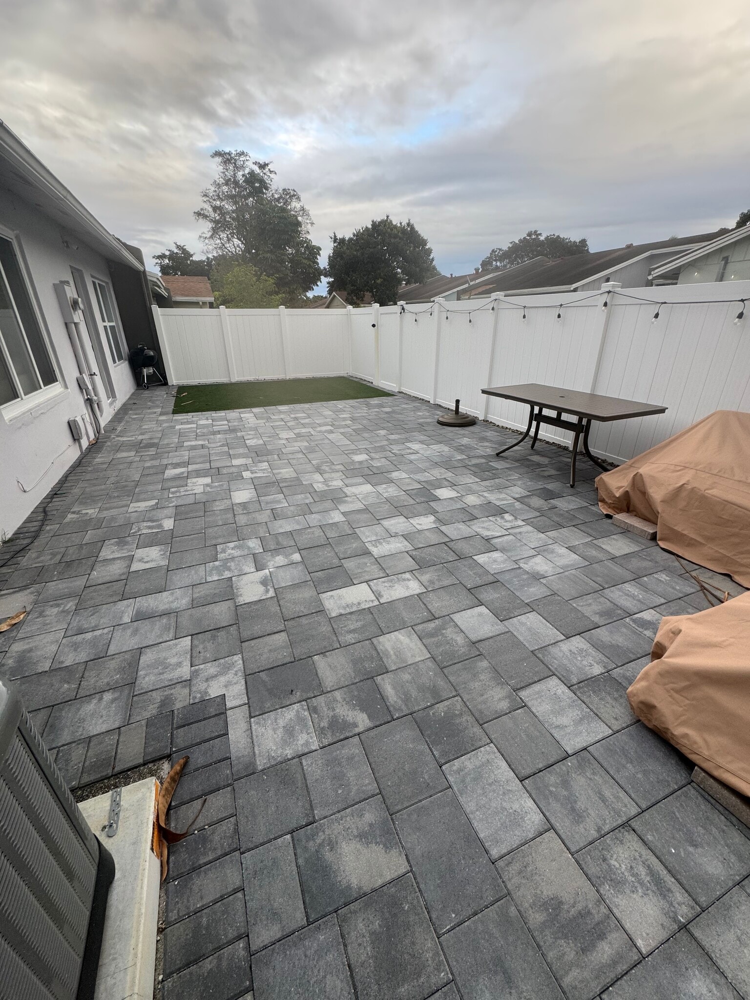 Building Photo - 5482 Lakewood Cir S