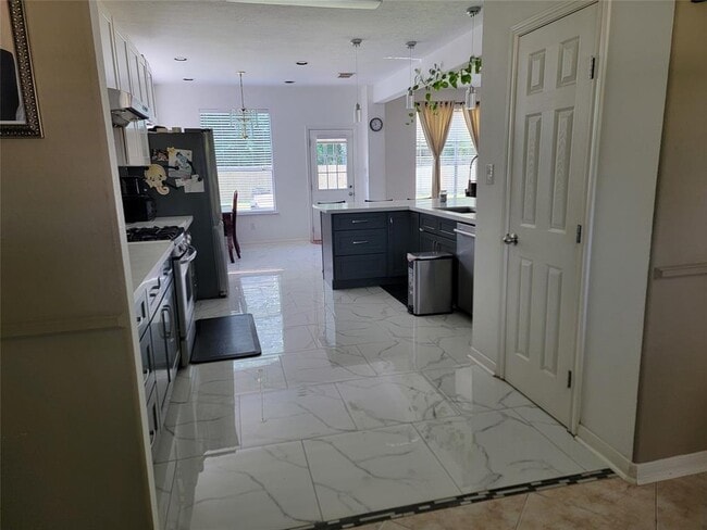 Building Photo - 15523 Seminole Canyon Dr