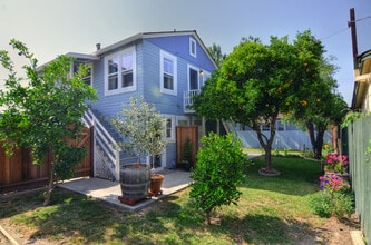 Building Photo - Rincon_Ave_46-48_E