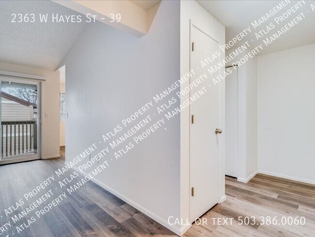 Building Photo - 2363 W Hayes St