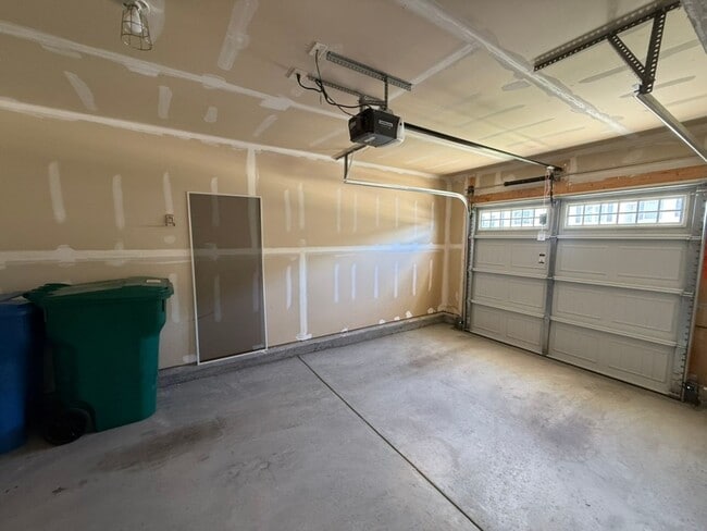 Building Photo - 159 Sarnesfield Wy