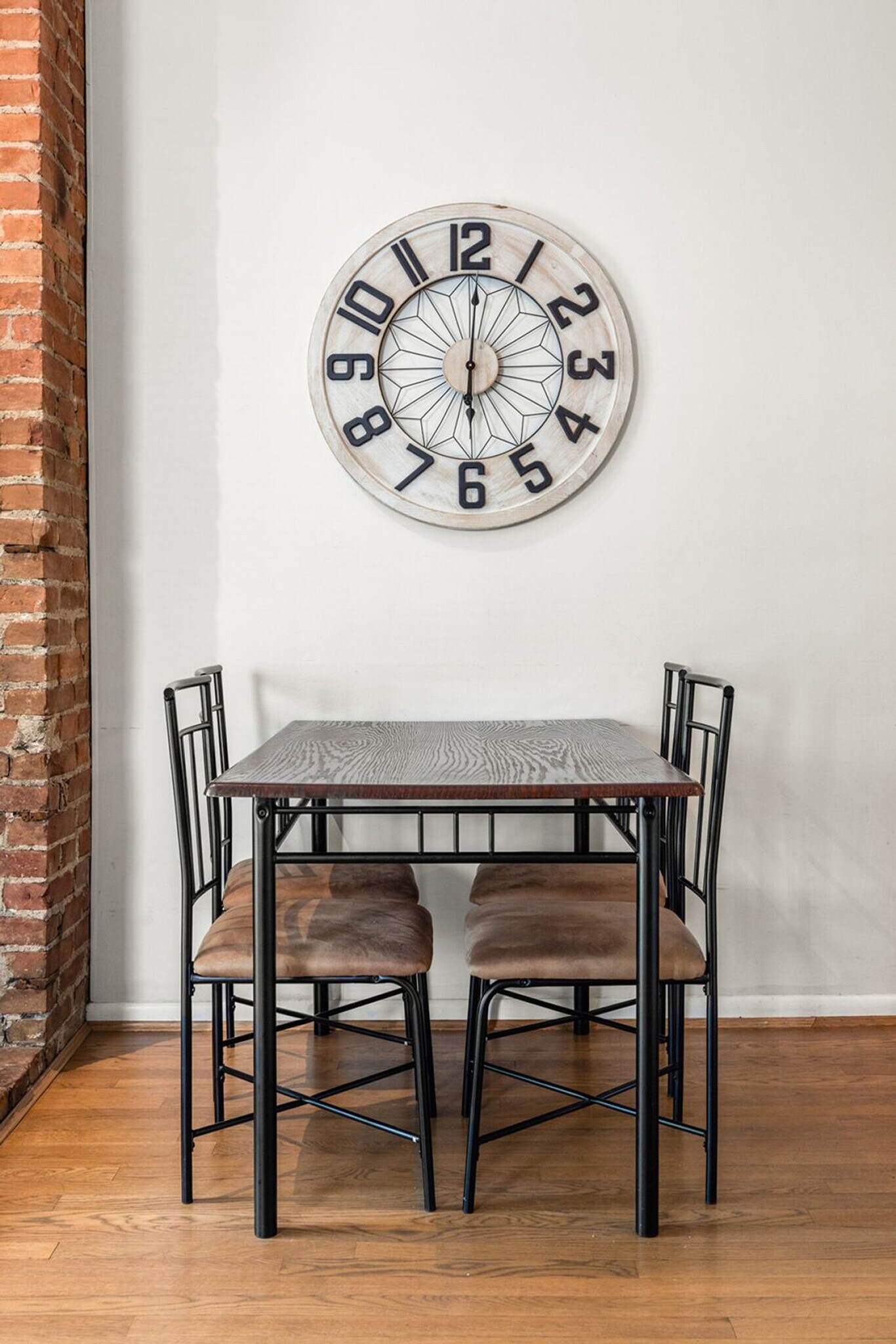 Building Photo - 962 Pavilion St