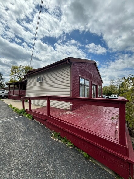 Building Photo - 86 E North St