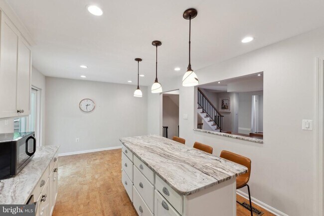 Building Photo - 11545 Pine Cone Ct