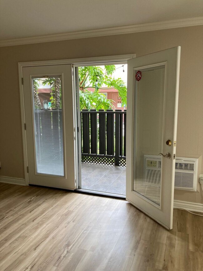 Building Photo - 12200 Montecito Rd