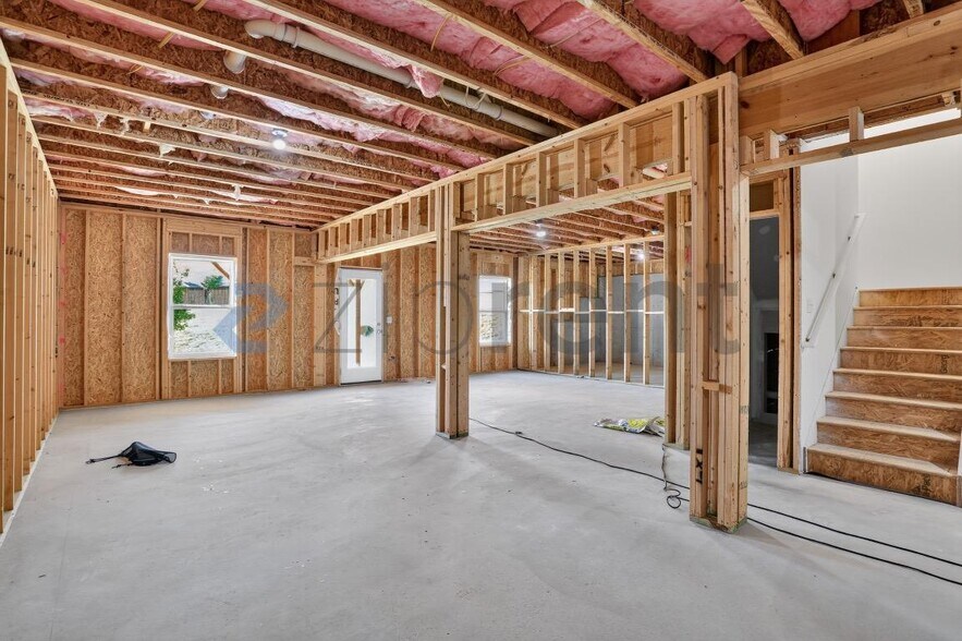 Building Photo - Unit