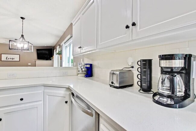 Building Photo - 3024 W Divide Creek Dr