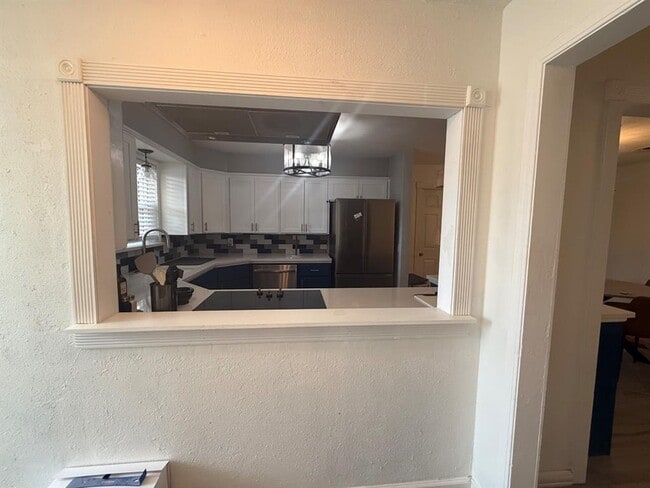 Building Photo - 5825 NW 86th St