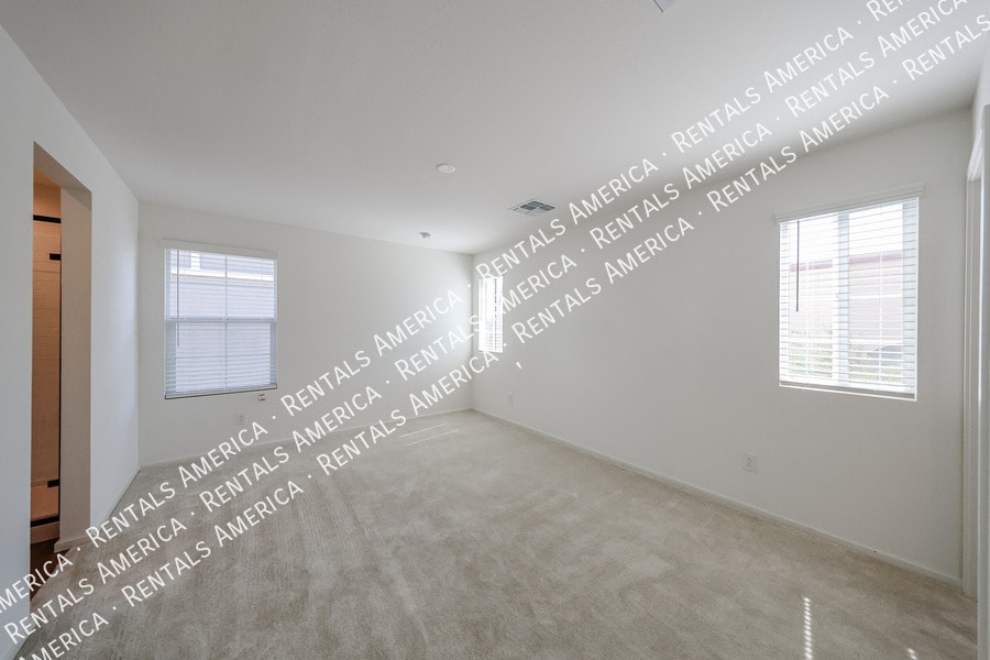 Building Photo - 16875 N 12th St