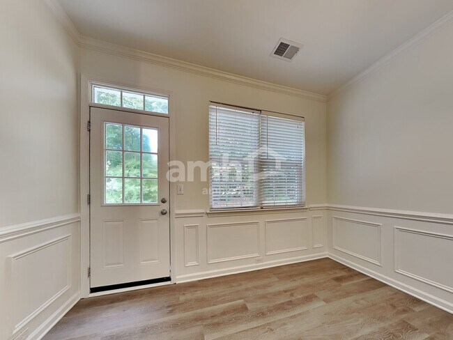 Building Photo - 2436 Carmathen Rd