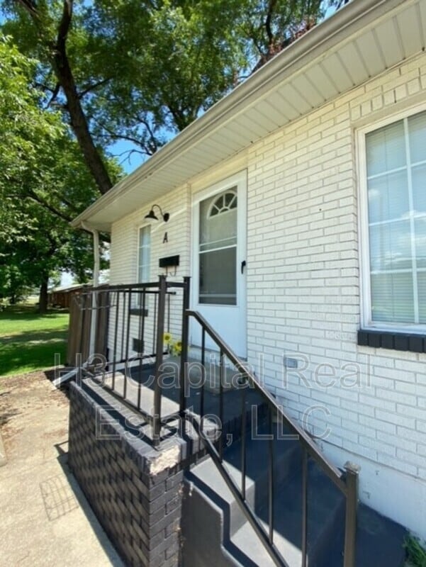 Building Photo - 4900 Maryville Rd