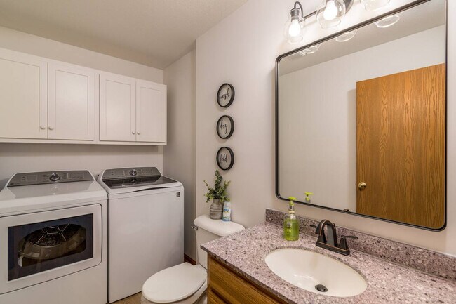 Building Photo - 10268 Cleveland Rd