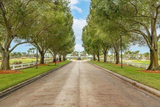 Building Photo - 9813 Perfect Dr