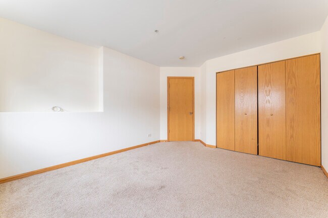 Building Photo - 61 Cantal Ct