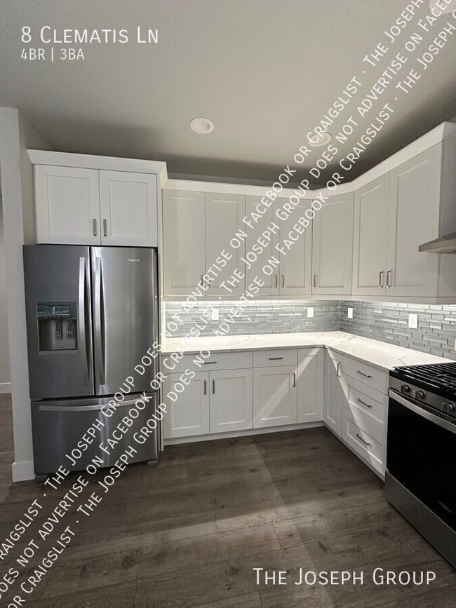 Building Photo - 8 Clematis Ln