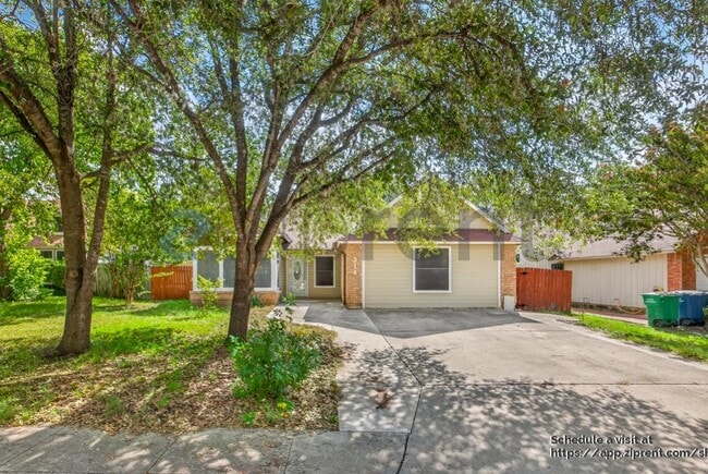 Building Photo - 8314 Clays Point