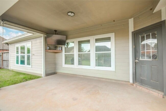 Building Photo - 57 Red Maple Ct