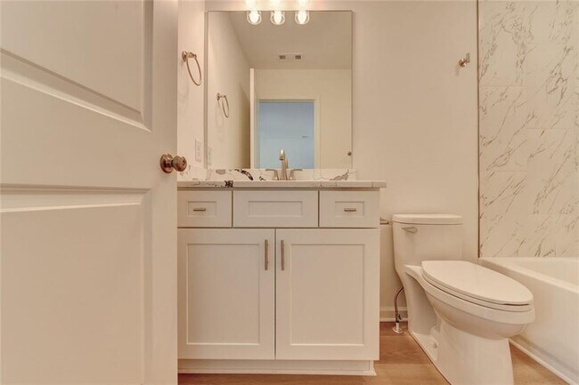 Building Photo - 9135 Fox Trail Ln