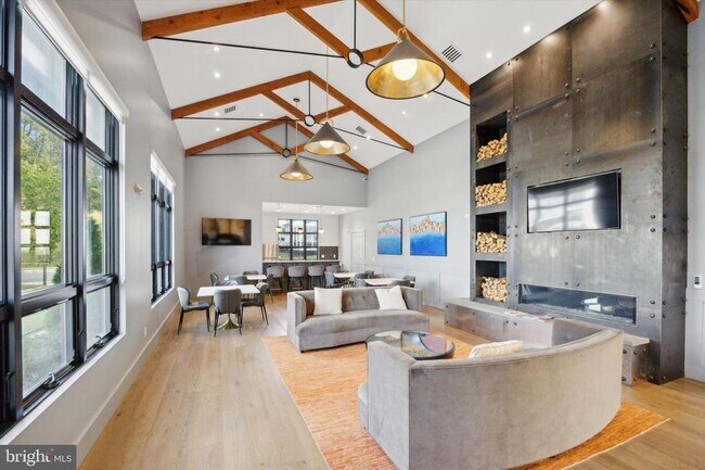 Building Photo - 203 Segel Dr