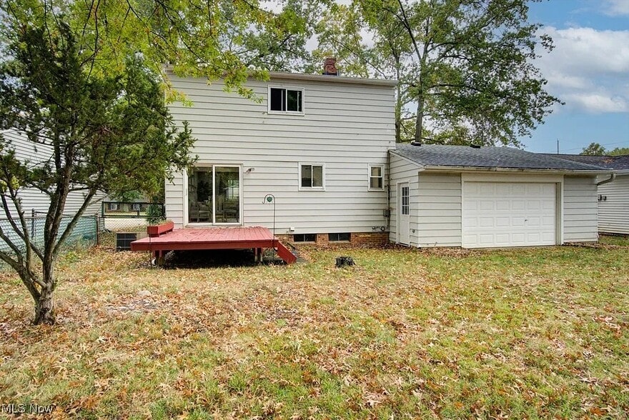 Building Photo - 38109 Poplar Dr