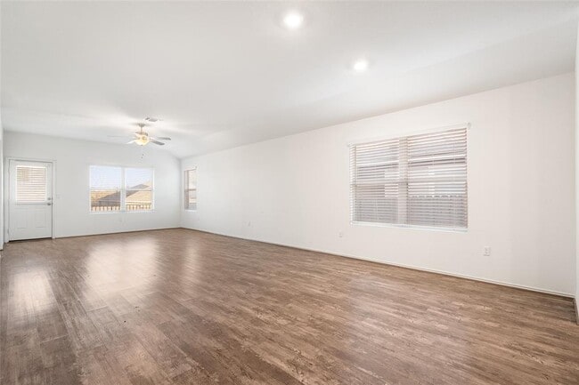 Building Photo - 3808 Ignacio Dr