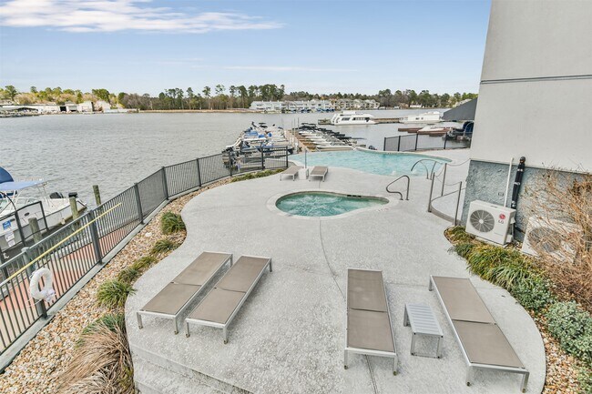 Building Photo - 15260 TX-105