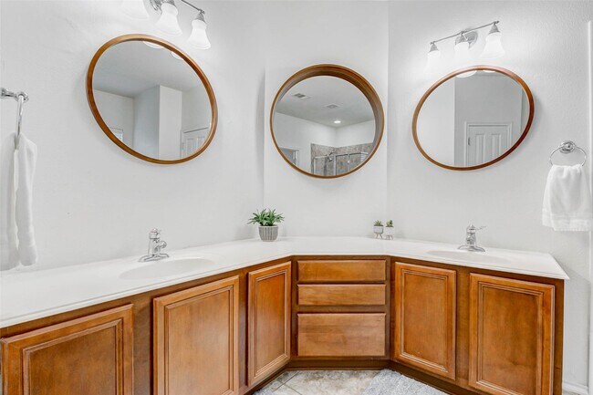 Building Photo - 25702 Caddo Passway