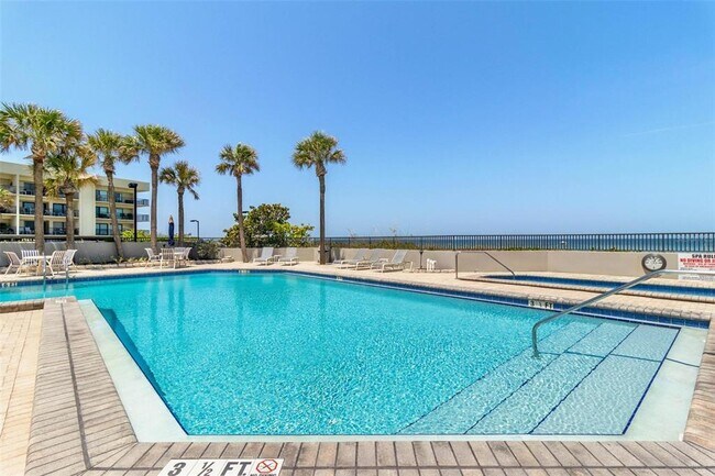 Building Photo - 1660 Gulf Blvd