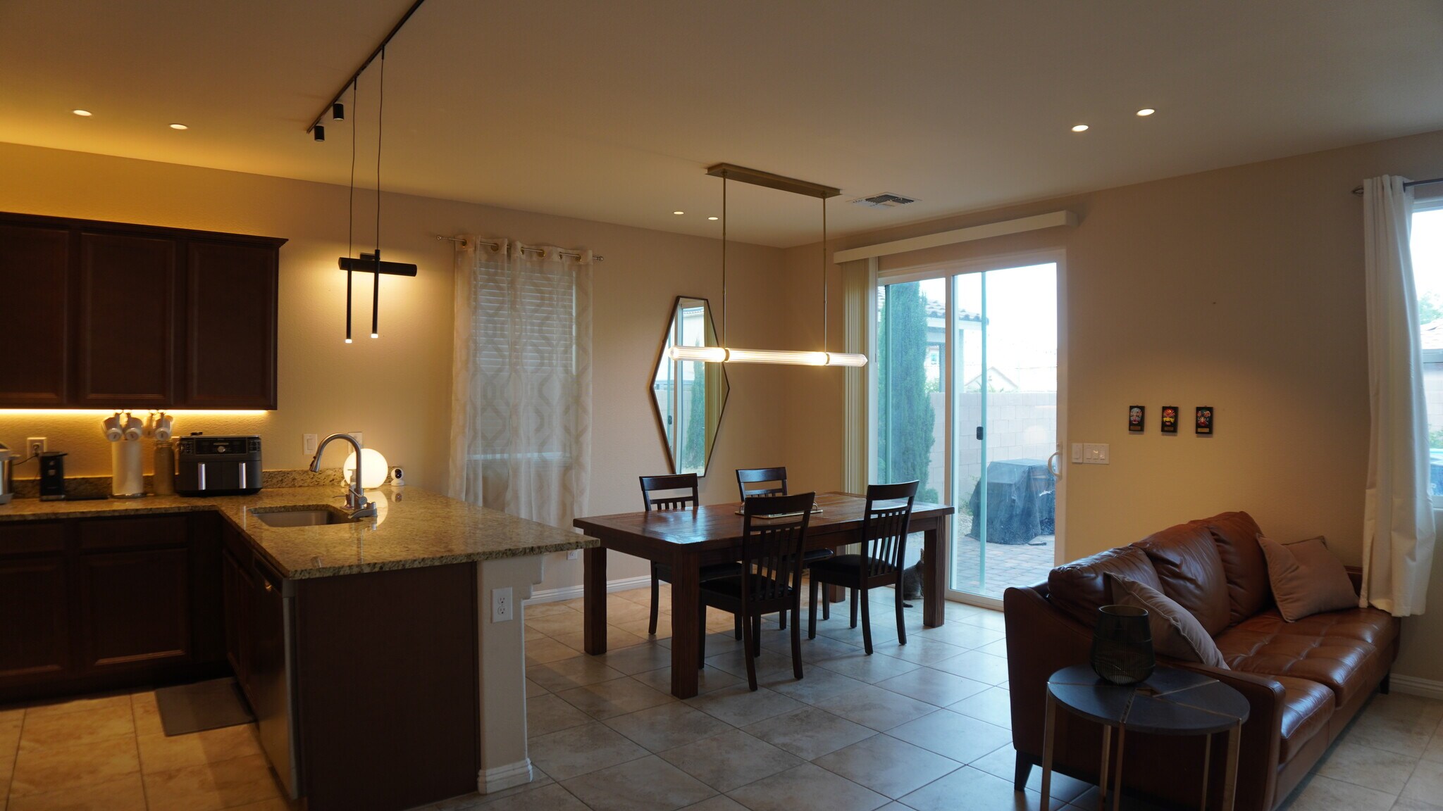 Building Photo - 5532 Autumn Cliffs Way