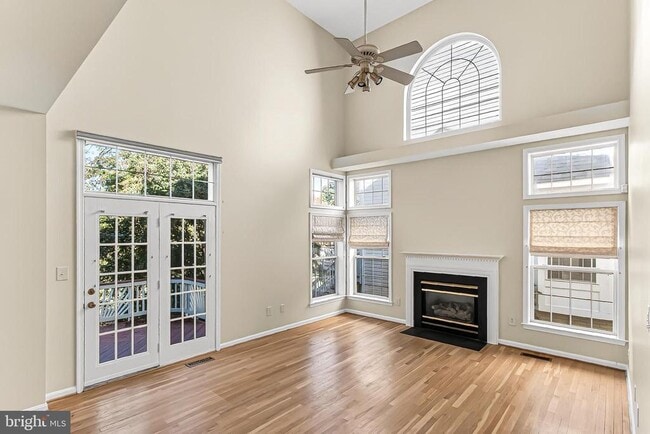 Building Photo - 47497 Saulty Dr