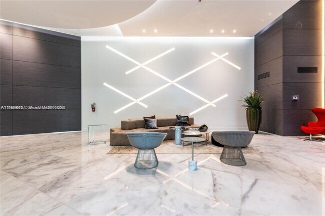 Building Photo - 3300 NE 192 St