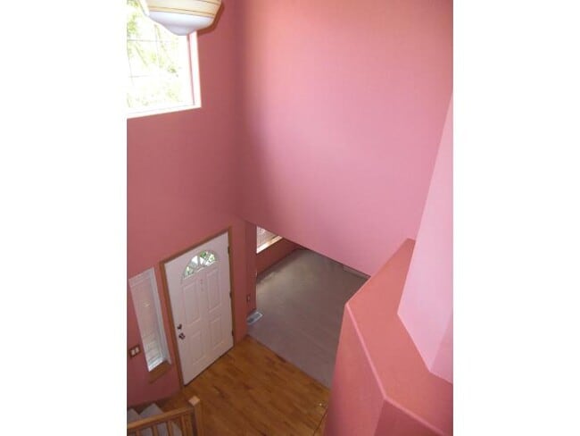 Building Photo - 5434 Komachin Loop SE