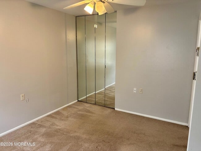 Building Photo - 802B Balmoral Ct