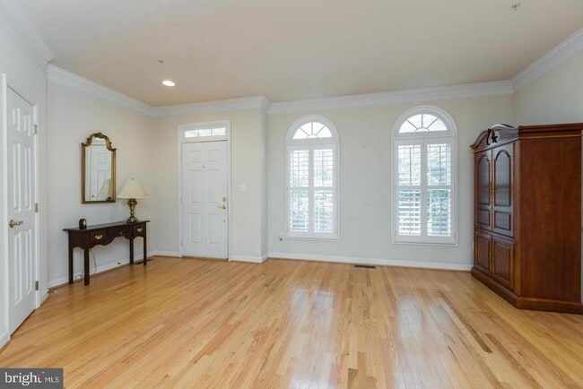 Building Photo - 8857 Ashgrove House Ln