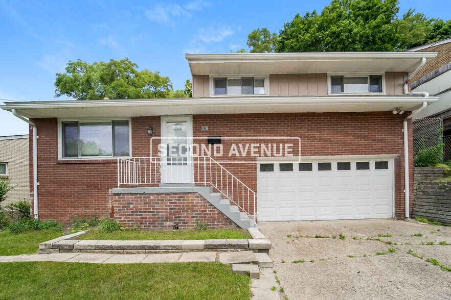 Primary Photo - 578 Grove Rd