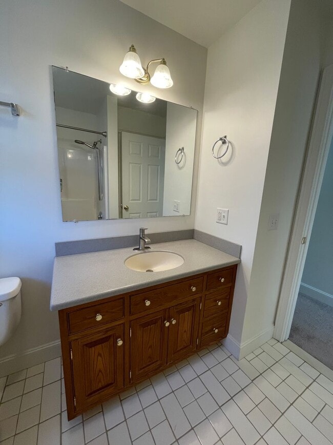 Building Photo - 3 Bedroom Townhome in Lancaster!