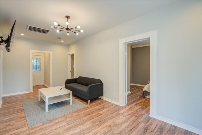 Building Photo - 2712 Link Rd