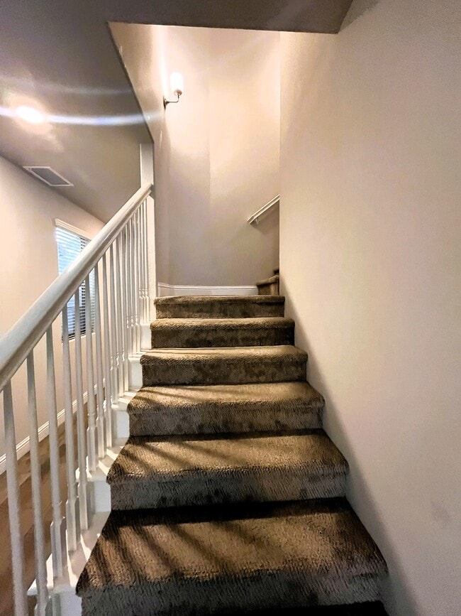 Building Photo - 6212 E Sydney Dr