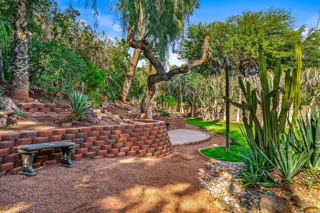 Building Photo - 37 Santo Domingo Dr