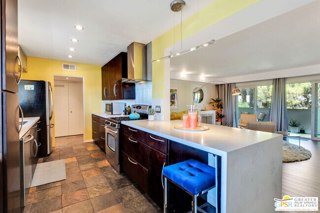 Building Photo - 2301 S Sky View Dr