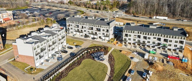 Building Photo - 13275 Coalfield Station Ln