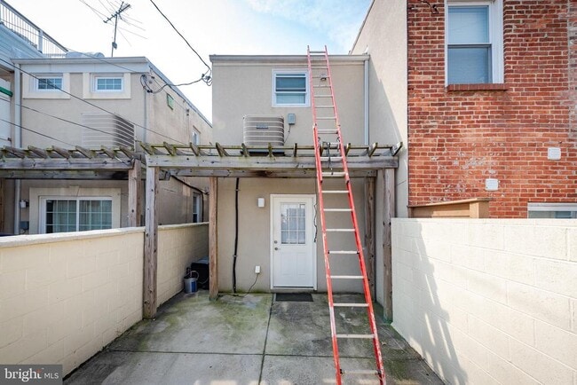 Building Photo - 3206 Elliott St