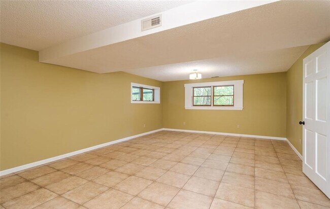 Building Photo - Ranch 3BR-2BA Single-Family House - Washington MO 63090
