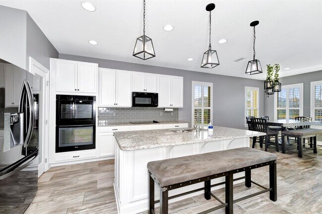 Building Photo - 915 Fountain Coin Loop