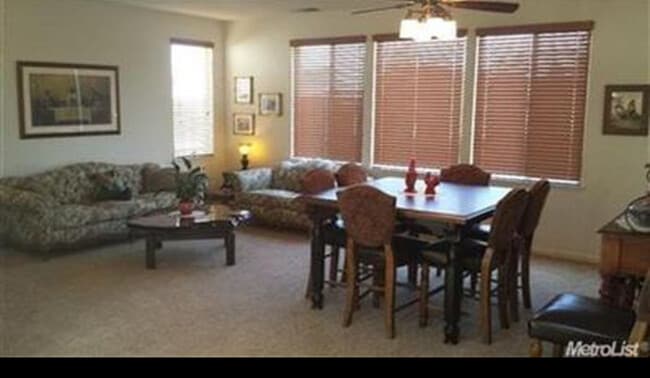 Building Photo - 1500 Winterbrook St