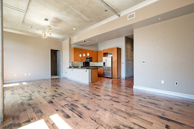 Building Photo - Expansive East Village 1 Bedroom at M2I! 2...