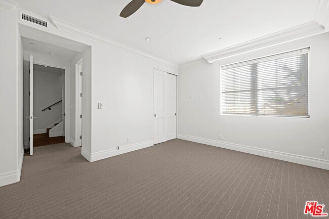 Building Photo - 201c Avenue A