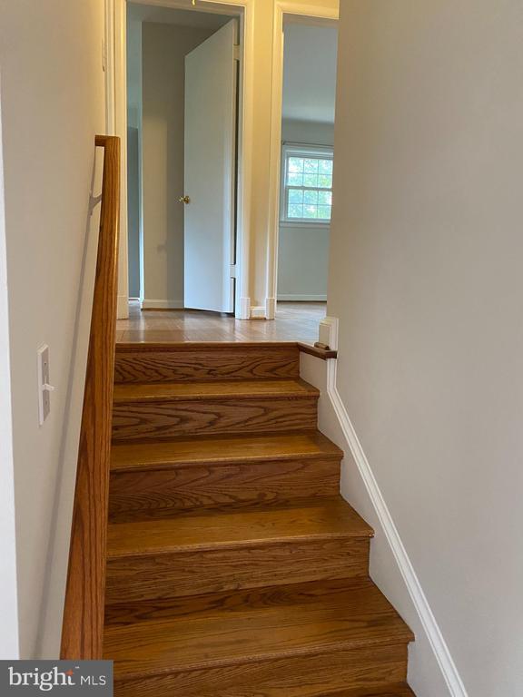 Building Photo - 3137 Creswell Dr