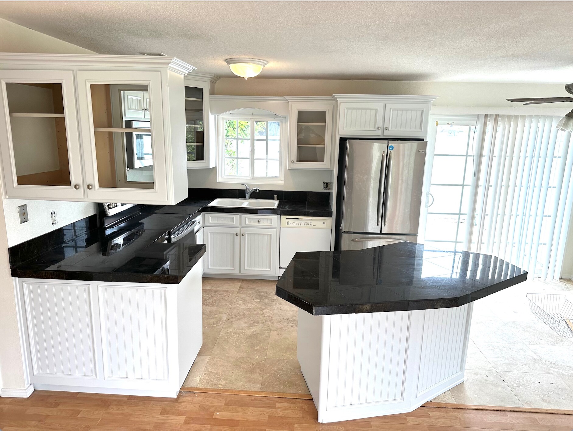 Building Photo - 2723 Moundview Pl