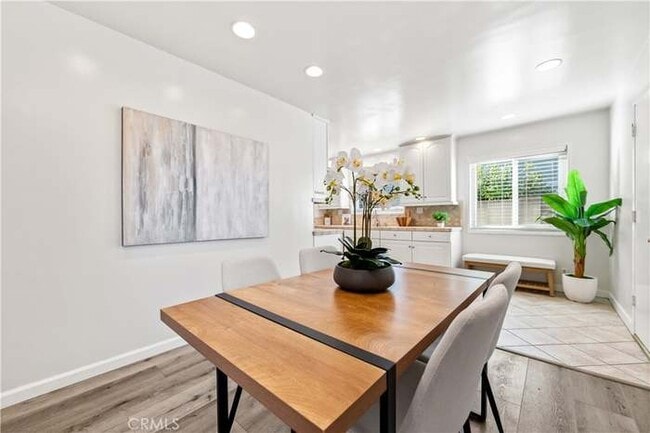 Building Photo - 5402 Anthony Ave